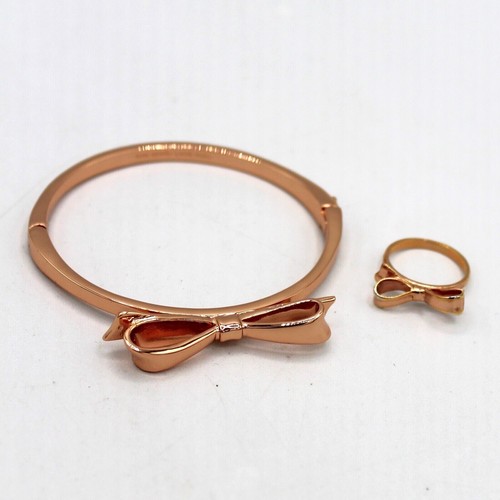 Set bracciale e anello Kate Spade NY fiocco sottile placcato oro rosa taglia 6