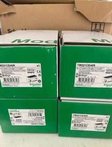 1 Stück Orginal Schneider TM221CE40R SPS-Modul Originalverpackt Expressversand *Neu* - Bild 1 von 3