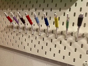 10x Garnrollenhalter passend für IKEA Skadis System in weiß PETG Ordnung - Picture 1 of 8