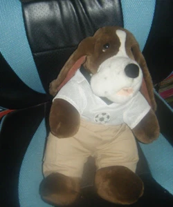 Beagle Dog Soft Toy Plush from Bear Factory, with outfit - Picture 1 of 3