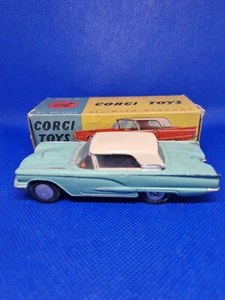 Ford Thunderbird Hardtop, Corgi 214 originale 1959, verde chiaro/crema, scatola - Foto 1 di 8