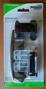 Ferramenta Nazionale Chiusura Pulsante Nero V1326 1-3/4" Foro Spaziatura Sgombero - Foto 1 di 3