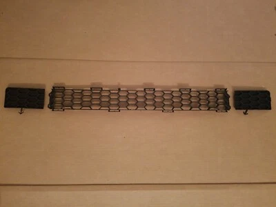 Комплект из 3 шт. 2004-2006 SCION XB передний бампер нижняя нижняя решетка со вставкой LH RH НОВАЯ - Изображение 1 из 4