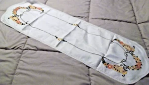 Vintage Oval Embroidered Table Runner Colorful Butterfly Floral 40" x 12" - Picture 1 of 7