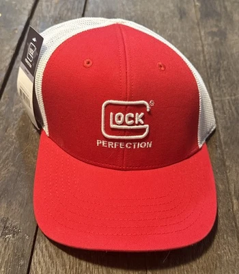 Chapéu Glock Perfection - Vermelho e branco com adesivo vermelho e branco bandeira americana - Imagem 1 de 4