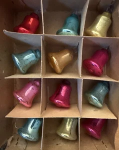 12 Japan Glas Quecksilber Feder Baum Weihnachten Glocke Ornamente 1,25" - Bild 1 von 3