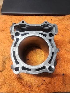2001 Yamaha YZ250F OEM Cylinder Jug Barrel Head 5XC-11311-10-00 - Picture 1 of 8