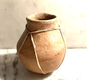 Tarahumara Tontopf - Rohhaut gebunden - Mexiko - Bild 1 von 7