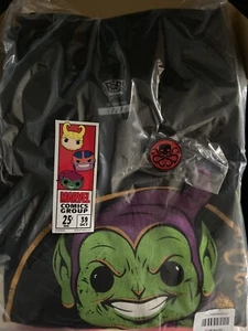 Funko Pop Marvel Collector Corps MCC 80 Years Box - L Shirt, Pin & Sticker Only - Bild 1 von 3