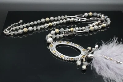Halskette Damenkette Frauenkette silberfarben Kunstperle Strassstein lang Feder - Bild 1 von 4