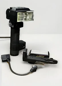 Canon Speedlite 577G Handle Mount Flash Kit w Sensor,Bracket & 24mm Wide adapter - Picture 1 of 17