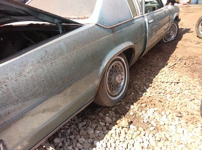 1977-79 Oldsmobile Delta 88 Royal vinyl top hard tp find - Image 1 of 4