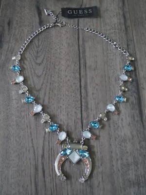 Collar Guess tono plata azul~rosa~cristal blanco, nuevo con etiquetas Foto 1 de 4