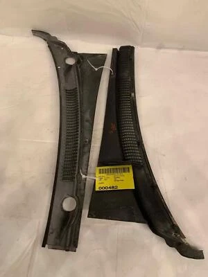 Hyundai Accent 2001 limpiaparabrisas capó ventilación moldura lado del conductor y lado del pasajero Foto 1 de 4