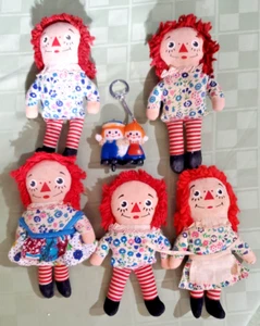 Lot 6 - 5 Vintage 1960's Raggedy Ann Dolls 1 Keychain Knickerbocker Holly Hobby? - Picture 1 of 13