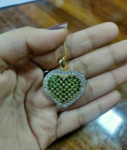2.00Ct Round Cut Simulated Emerald Women's Heart Pendant 14K Yellow Gold Plated - Picture 1 of 5