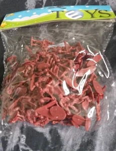Miniatura uomo esercito colore rosso o verde - Foto 1 di 4