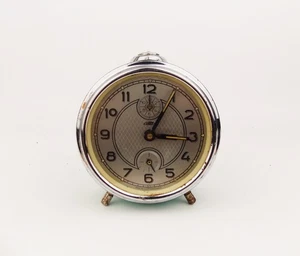 Vintage 1960s Alarm Clock PRIM Silentwind Czechoslovakia Green Table Desk Clock - Picture 1 of 4