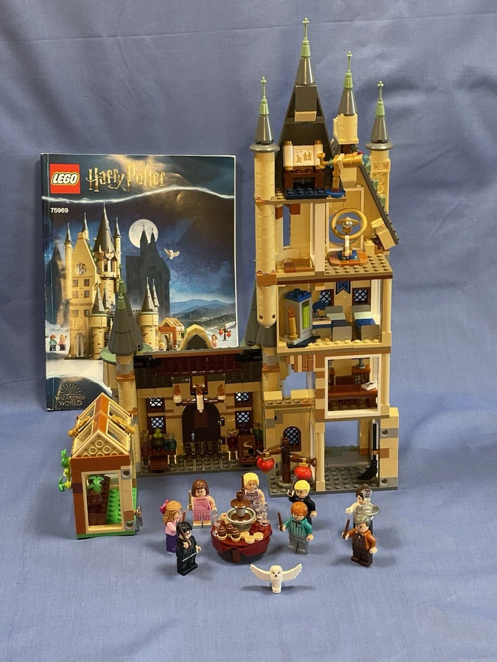 LEGO Harry Potter Hogwarts Astronomy Tower 75969 Complete w/Manual & Minifigures - Image 1 of 4