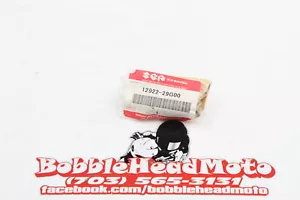 2004 2005 SUZUKI GSXR600 OEM EXHAUST VALVE SPRING F4 - Picture 1 of 5