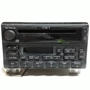 01 02 03 04 05 Ford Explorer Mercury Mountaineer AM/FM CD cassette radio damaged - Picture 1 of 3