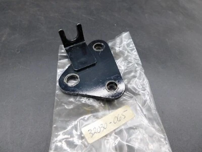 Placa de montaje del motor muy limpia: 1977 - 1980 Kawasaki KZ650 estándar personalizado LTD Foto 1 de 2