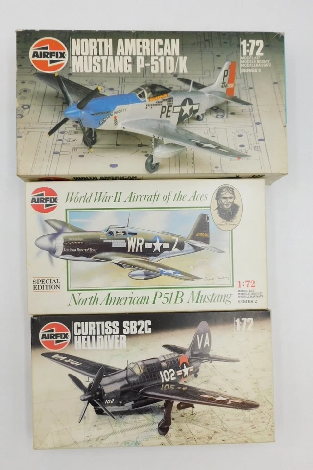 Airfix Army Airplane model kit scale 1:72 Curtiss SB2C + Mustang P51B + P51D/K - Immagine 1 di 4