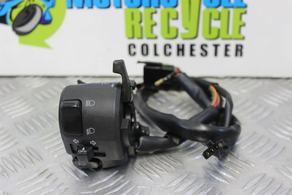 Interruptor izquierdo Kawasaki ZX6R 1998 1999 G1 G2 ZX 6 R ZX-6R Ninja B166 Foto 1 de 4