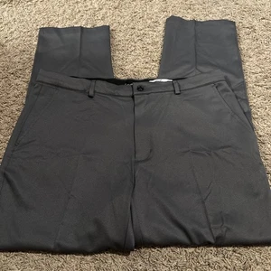 Greg Norman Men's Golf Pants 36x30 Gray Stretch Active Athletic Active Shark - Picture 1 of 4