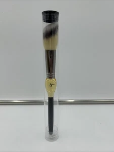 IT Cosmetics Heavenly Luxe French Boutique Blush Brush #4 New Sealed - Picture 1 of 8
