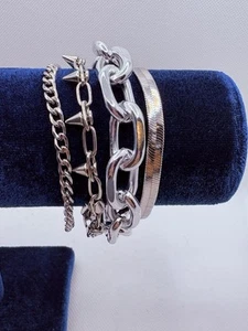 Set Of 4 Silver Tone Bracelets Spike Link Flat Stack Mix 7” - Picture 1 of 2