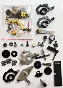 Konvolut diverse Ersatzteile für DUALPlattenspieler Knöpfe Mechanik Hebel - Bild 1 von 6