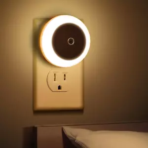 4 Pack Plug in Night Lights Auto Dusk to Dawn Sensor Indoor Kid Baby Night Light - Picture 1 of 12
