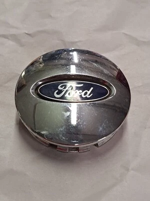 Tampa central de roda Ford Explorer Edge Flex cromada 6L24-1A096-AA BB53-1A096-RA FABRICANTE DE EQUIPAMENTO ORIGINAL  - Imagem 1 de 4