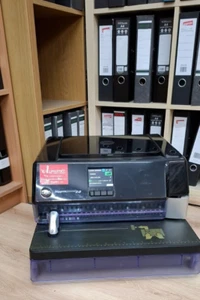 GBC Magnapunch 2.0 with comb die £2450 ex VAT - Picture 1 of 2