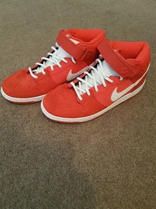 Men's Nike Dunk Mid Pro SB High Tops (UK 10) EXTREMELY RARE NOW - Picture 1 of 4