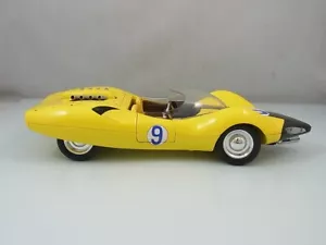 Ertl Racer X Shooting Star 9 Speed Racer 1:18 Yellow Classic Car Model Car - Picture 1 of 22