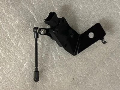 Chevrolet Camaro 2011-2012 ajustador de faros/sensor de nivelación nuevo OEM 22785943 Foto 1 de 4