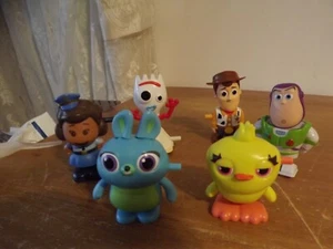 6 FIGURAS TOY STORY cuerda Woody / Forky / Buzz / Risita McDIMPLES / BUNNY / DU - Imagen 1 de 4