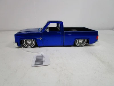 JADA 1/24 JUST TRUCKS BLU 1985 CHEVY C10 TRUCK MOLTO BELLO *VHTF* - Immagine 1 di 4