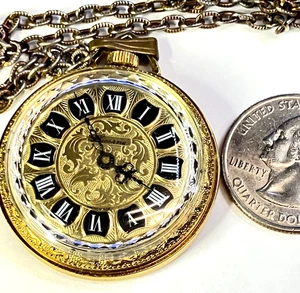 Lucerne 1,5" Damen goldfarben Anhänger Uhr - funktioniert - 24" Kette - Bild 1 von 3