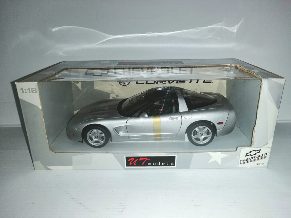 CHEVROLET CORVETTE  COD.UT0597 UT MODELS SCALA 1/18 - Immagine 1 di 1
