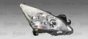 # VALEO 043787 HEADLIGHT Right - Picture 1 of 1