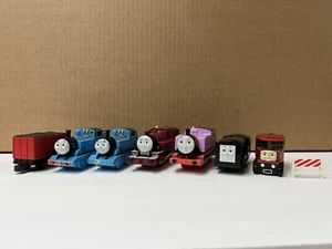 Thomas & Friends Mattel Trackmaster & TOMY NON-WORKING/PARTS Lot - Picture 1 of 12