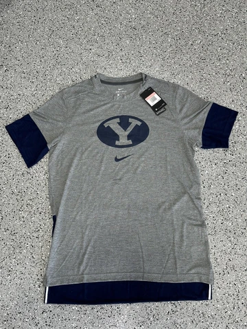 BYU Cougars Nike ON-FIELD Sideline Team Issue T-Shirt Men’s Size Large NWT Cover