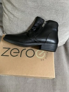 New In Box-Betts Zeroe Wider Fit Black Ankle Boots Size 9 - Picture 1 of 2