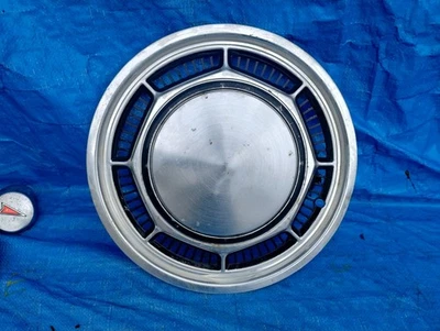 1x Cubierta de rueda tapacubos vintage OEM 1978-1983 Ford Fairmont Mercury Zephyr 14" #a Foto 1 de 4