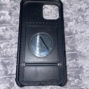 Scooch Wingmate iPhone 12 Black Wallet Case (Holds 2-3 Cards) - Picture 1 of 2