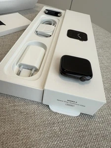 Apple Watch Series 5, gwiezdna szarość, 44 mm z opaską sportową pełny zestaw! - Zdjęcie 1 z 7