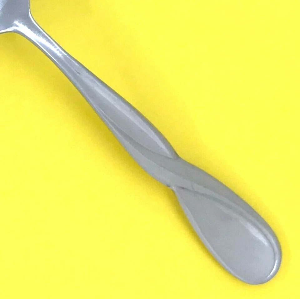 ONEIDA AQUARIUS GLOSSY STAINLESS FLATWARE 1 TWIST HANDLE 18/0 - CHOICE - Image 1 of 1